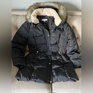 Laundry By Shelli Segal Black Puffer Coat with Faux Fur Trim